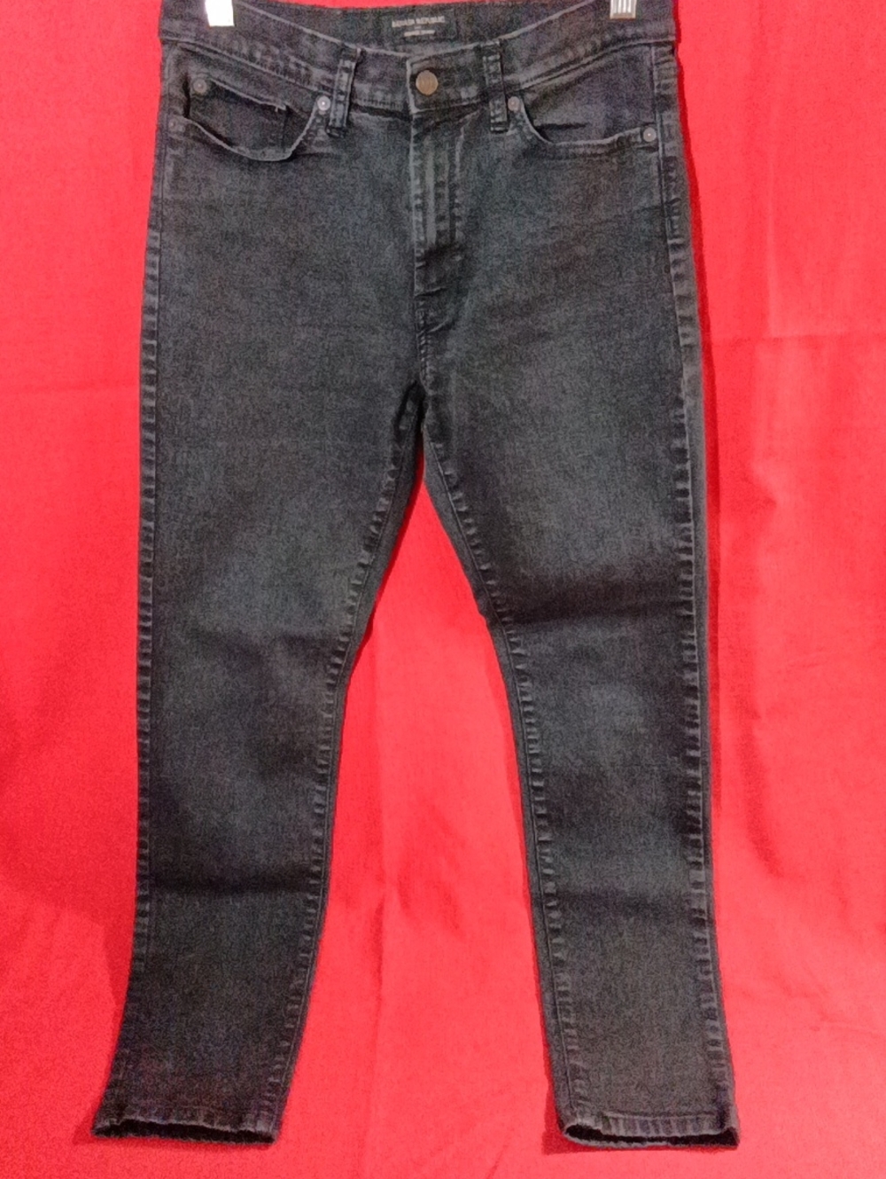 Banana Republic Women's Skinny Jeans in Charcoal Black